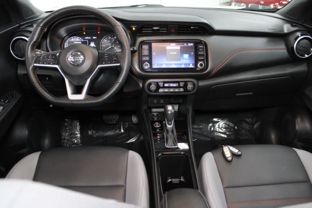 2021 Nissan Kicks SR Xtronic CVT