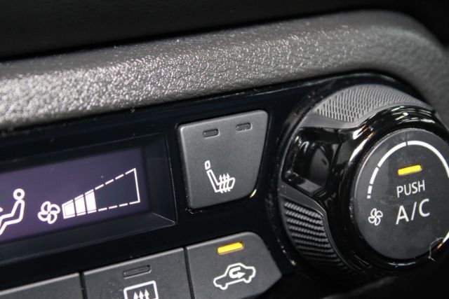 2021 Nissan Kicks SR Xtronic CVT Chantilly VA