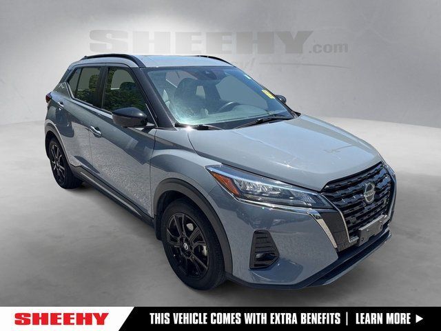 2021 Nissan Kicks SR