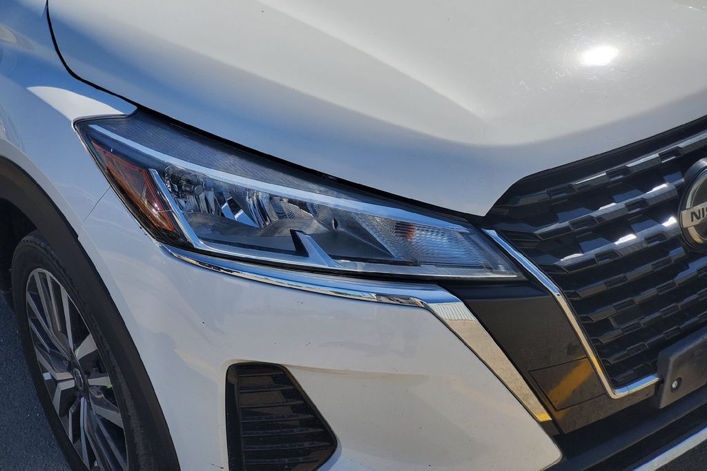 2021 Nissan Kicks SV