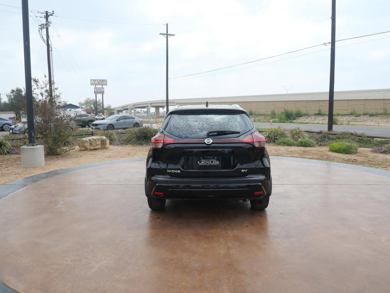 2021 Nissan Kicks SV