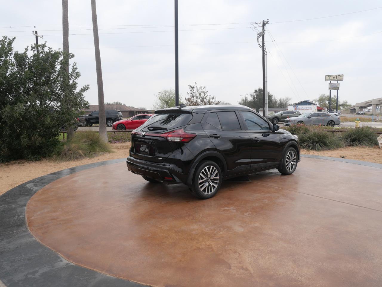 2021 Nissan Kicks SV