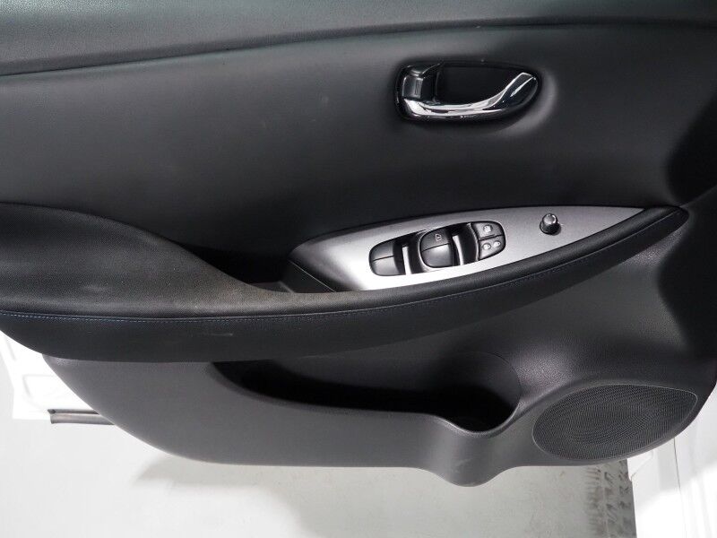 2021 Nissan LEAF S *BLIND SPOT & LANE DEPARTURE ALERT, COLLISION ALERT w/BRAKING, BACKUP-CAMERA, COLOR TOUCH SCREEN, HIGH BEAM ASSIST, PUSH BUTTON START, BLUETOOTH, APPLE CARPLAY Round Rock TX