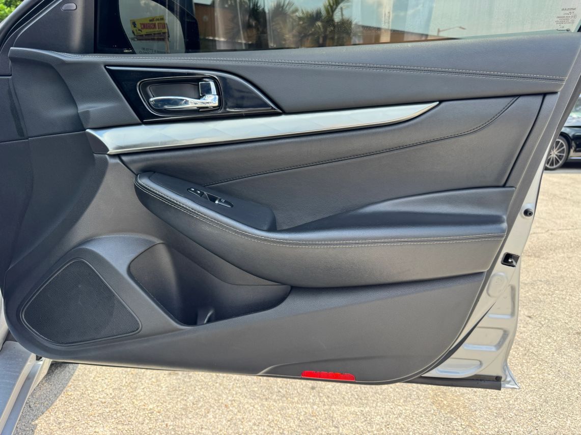 2021 Nissan Maxima SV Sedan 4D