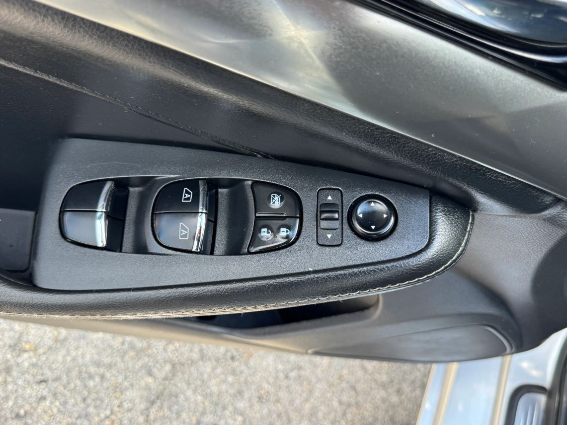 2021 Nissan Maxima SV Sedan 4D