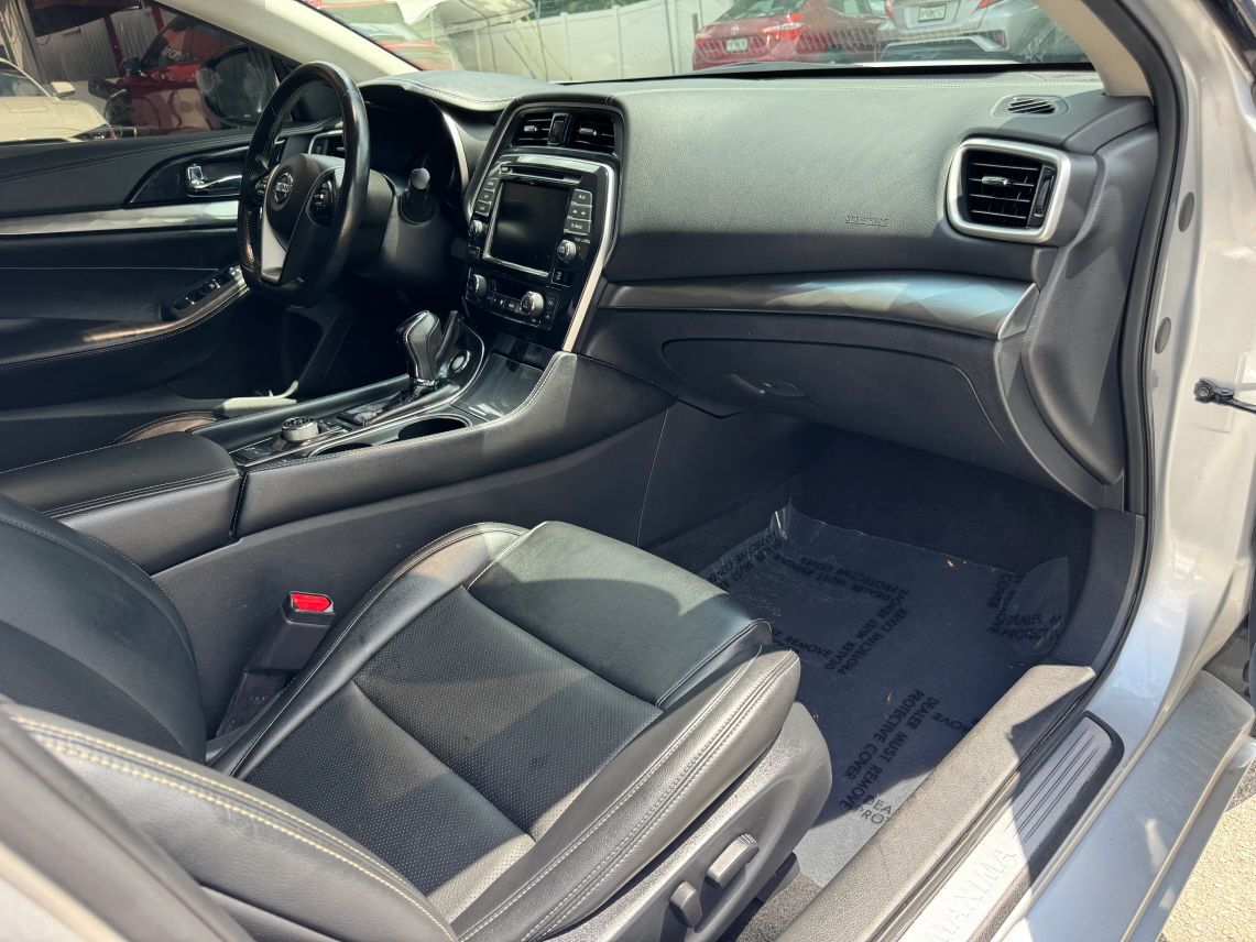 2021 Nissan Maxima SV Sedan 4D