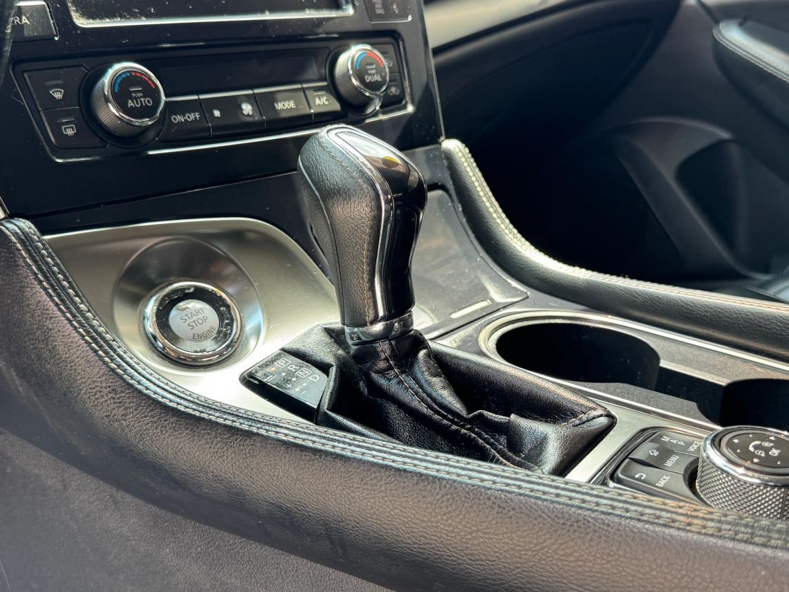 2021 Nissan Maxima SV Sedan 4D
