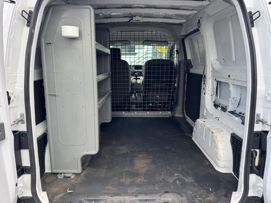 2021 Nissan NV200 S Van 4D