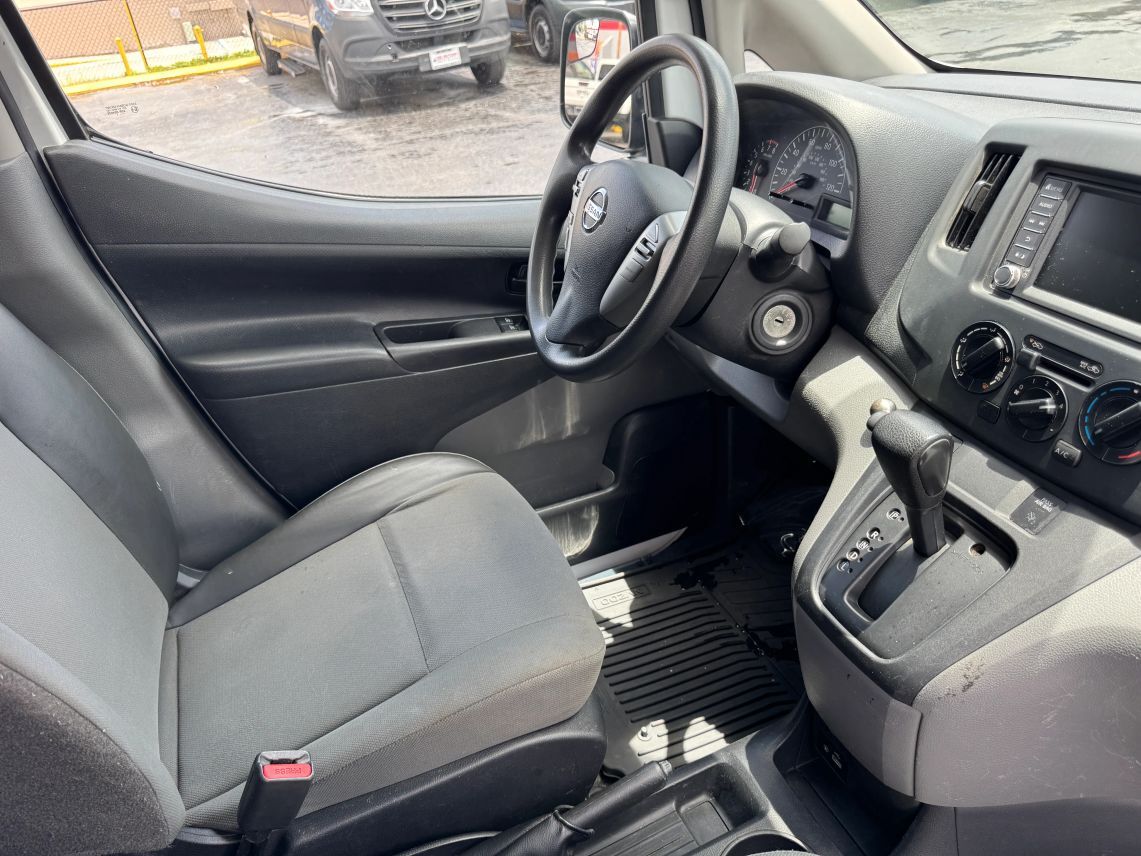 2021 Nissan NV200 S Van 4D