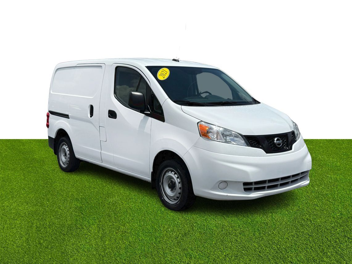 2021 Nissan NV200 S Van 4D