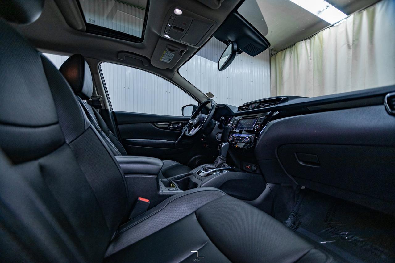 2021 Nissan Qashqai AWD SL Platinum Red Deer AB