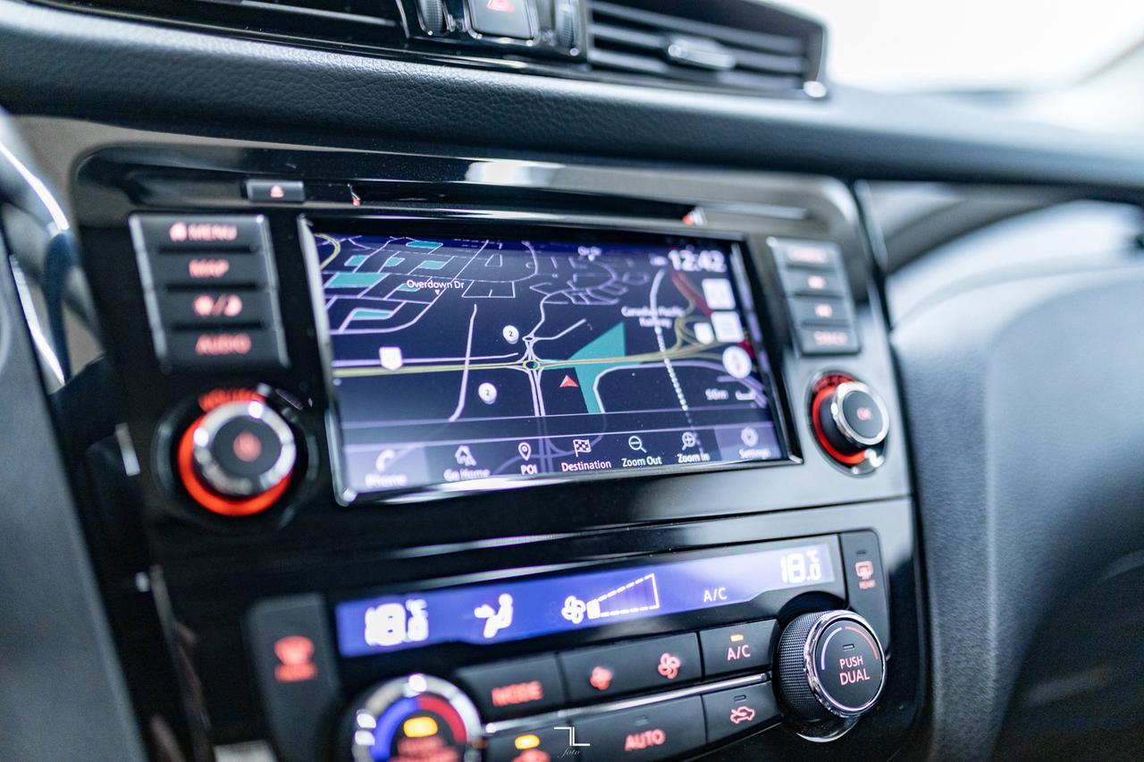 2021 Nissan Qashqai AWD SL Platinum Red Deer AB