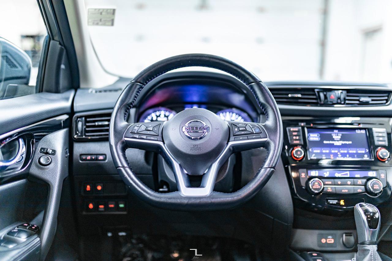 2021 Nissan Qashqai AWD SL Platinum Red Deer AB