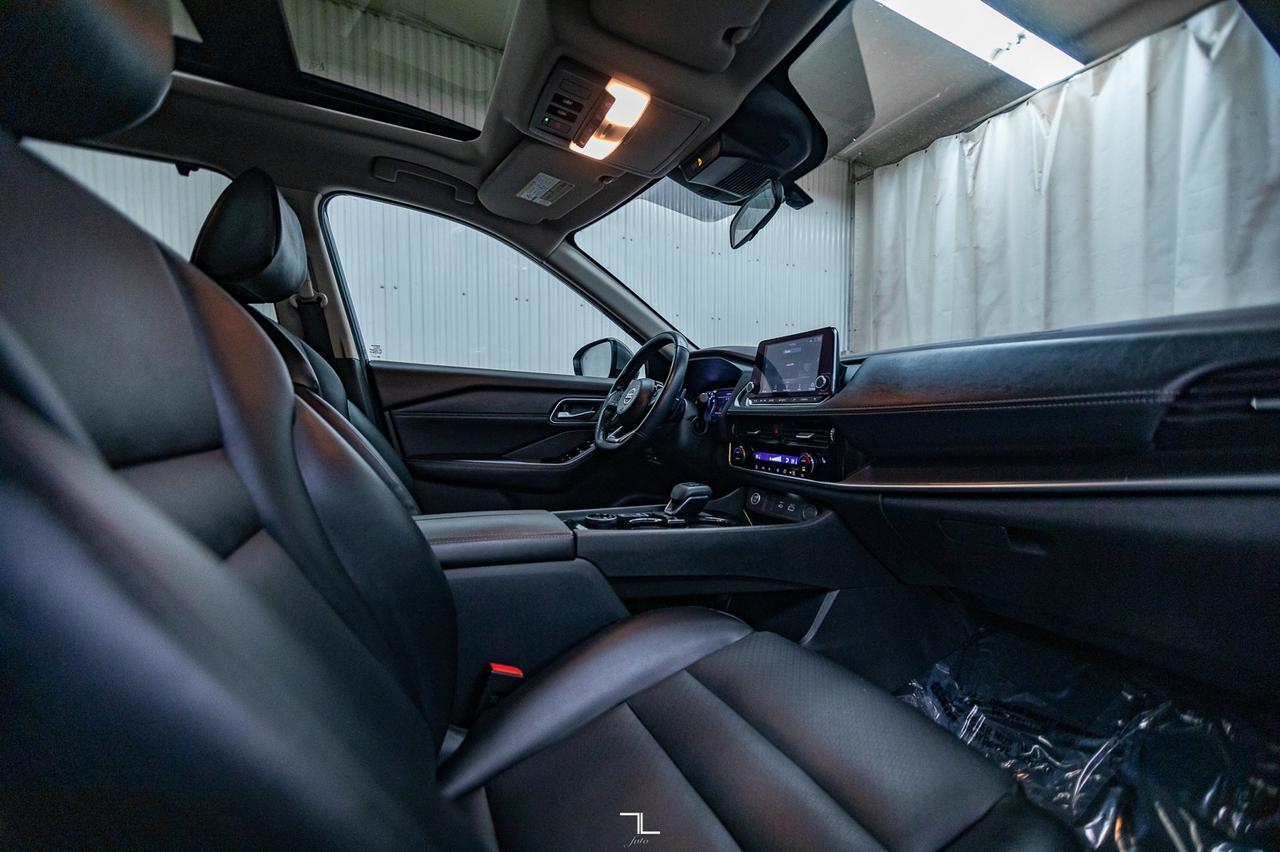 2021 Nissan Rogue AWD SV Leather Roof BCam Red Deer AB