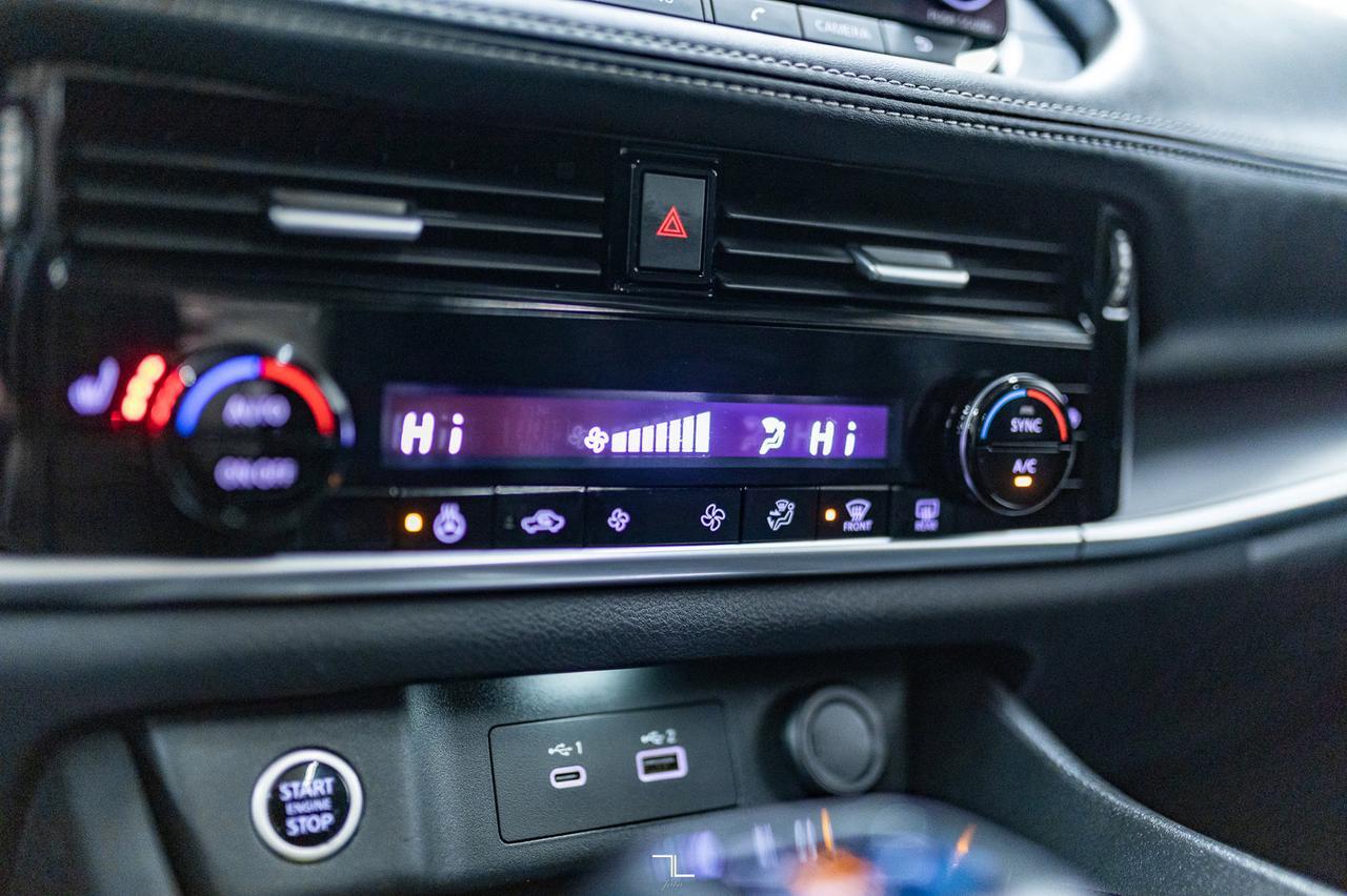 2021 Nissan Rogue AWD SV Leather Roof BCam Red Deer AB