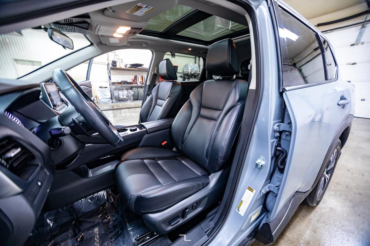 2021 Nissan Rogue AWD SV Leather Roof BCam Red Deer AB