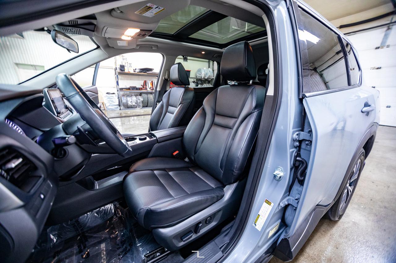 2021 Nissan Rogue AWD SV Leather Roof BCam Red Deer AB