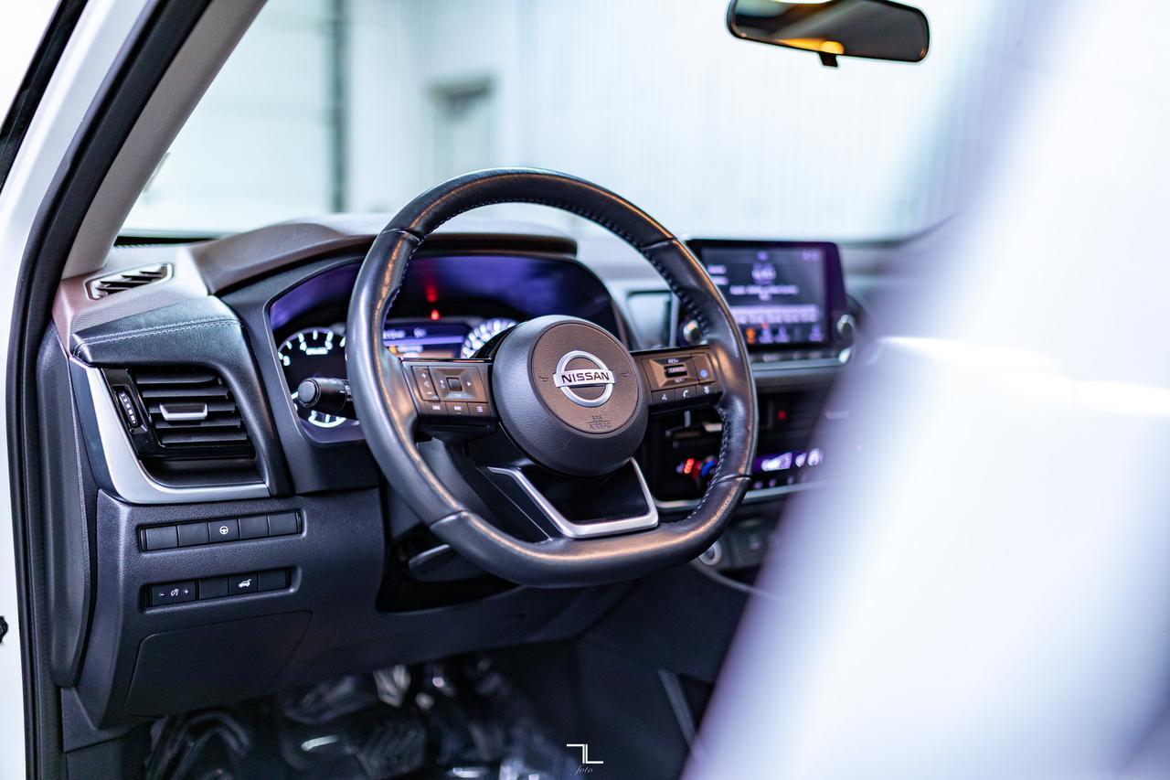 2021 Nissan Rogue AWD SV Leather Roof BCam Red Deer AB