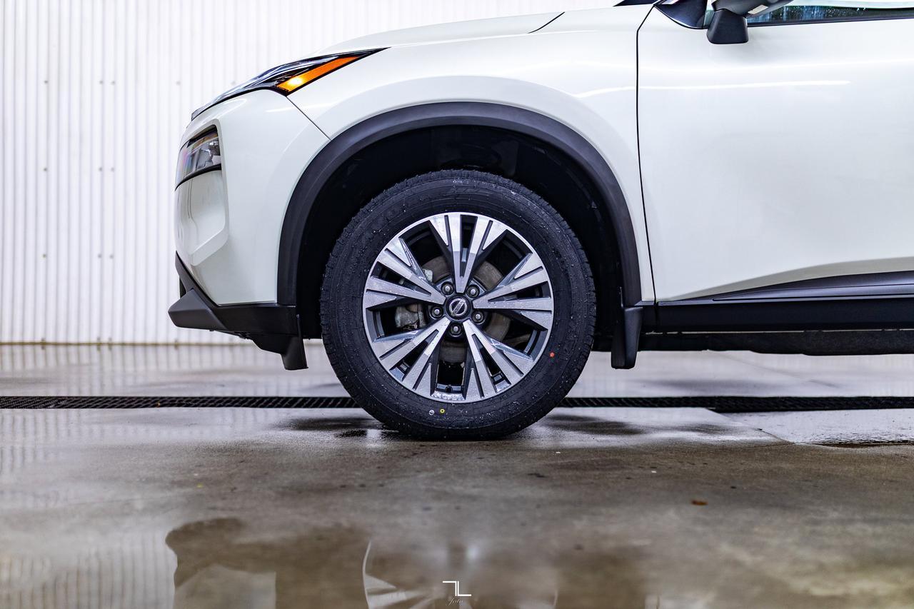 2021 Nissan Rogue AWD SV Leather Roof BCam Red Deer AB