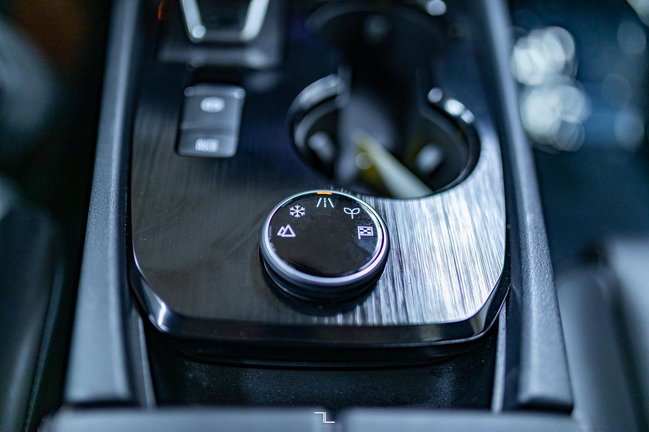 2021 Nissan Rogue AWD SV Leather Roof BCam Red Deer AB