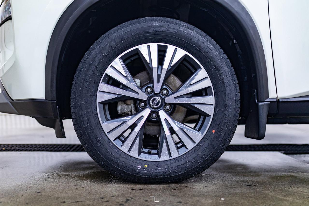 2021 Nissan Rogue AWD SV Leather Roof BCam Red Deer AB