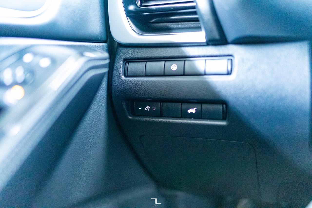 2021 Nissan Rogue AWD SV Leather Roof BCam Red Deer AB