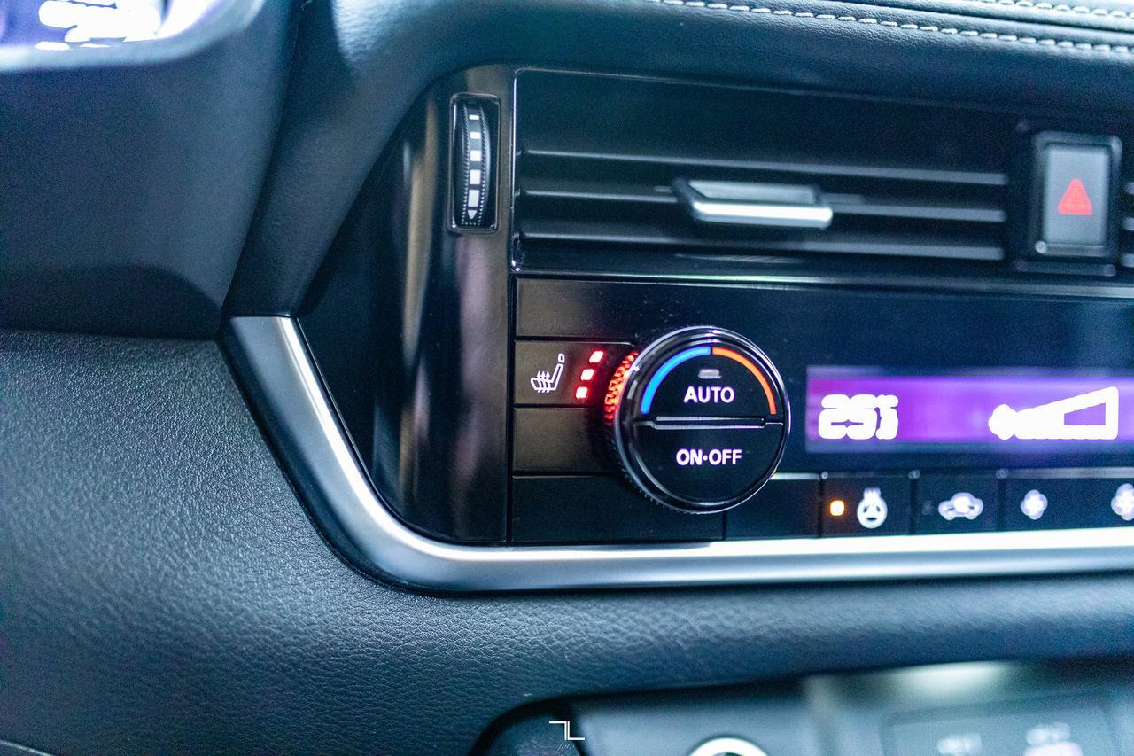 2021 Nissan Rogue AWD SV Leather Roof BCam Red Deer AB