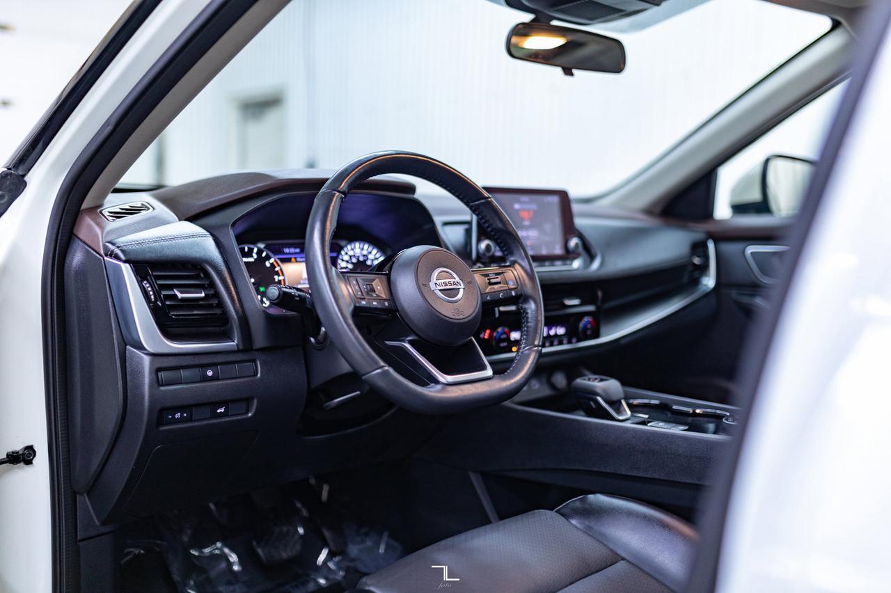 2021 Nissan Rogue AWD SV Premium Leather Roof BCam Red Deer AB