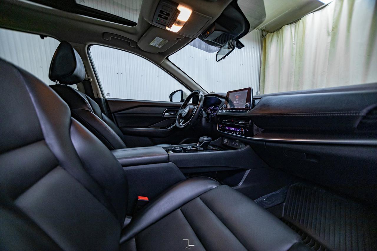 2021 Nissan Rogue AWD SV Premium Leather Roof BCam Red Deer AB