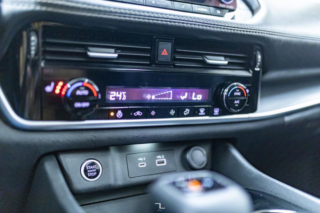 2021 Nissan Rogue AWD SV Premium Leather Roof BCam Red Deer AB