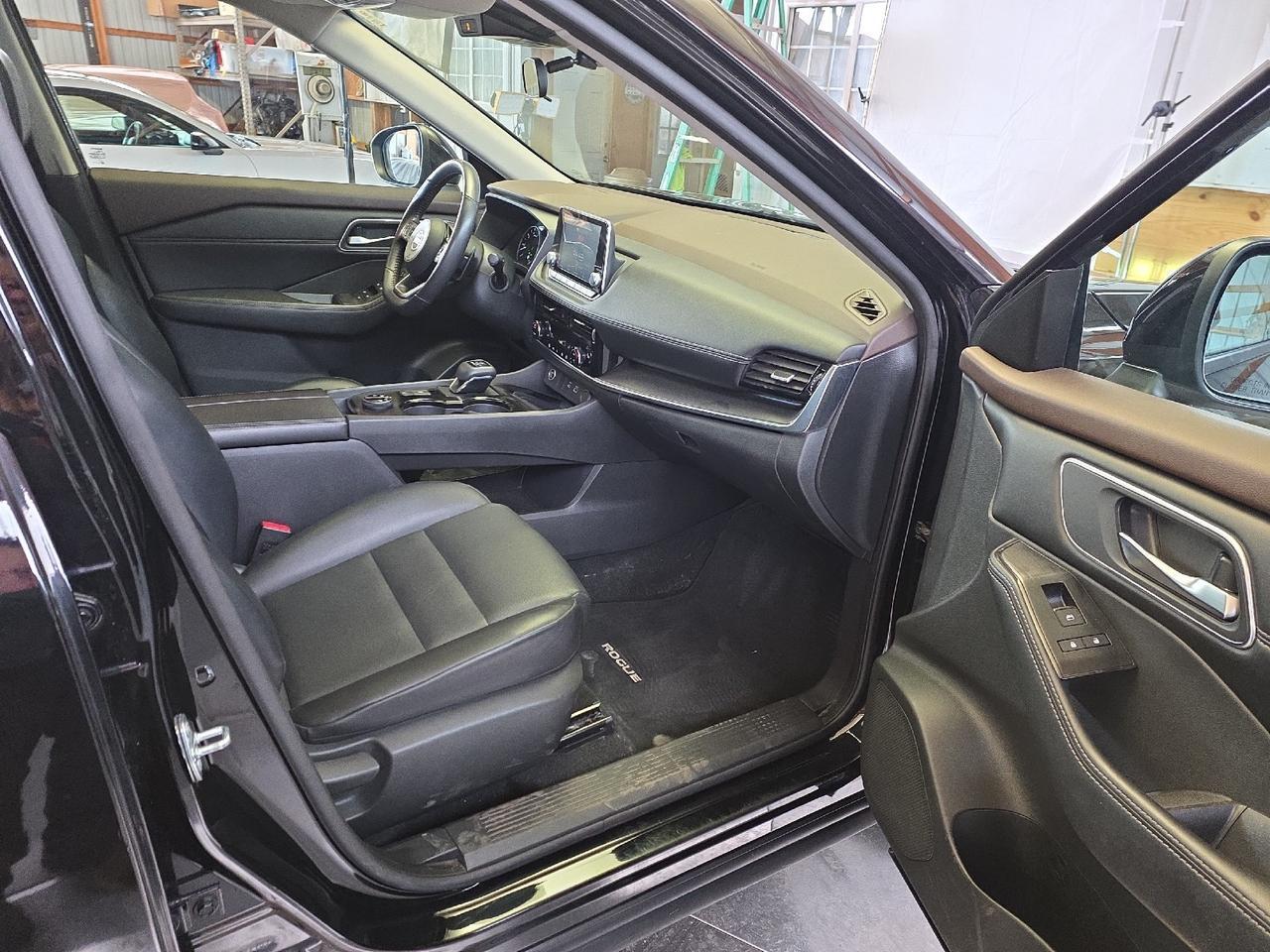 2021 Nissan Rogue AWD SV Premium Sand Lake NY