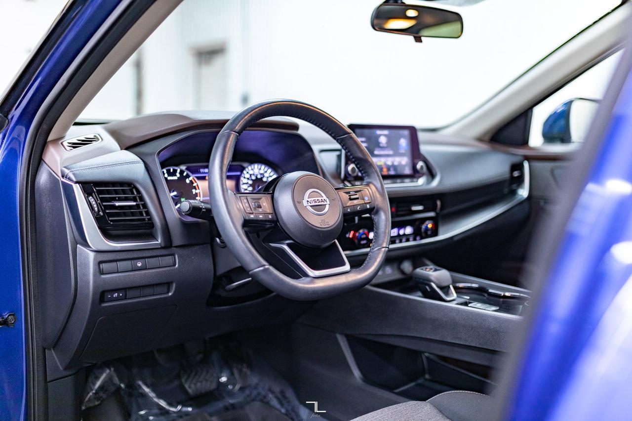 2021 Nissan Rogue AWD SV Roof BCam Red Deer AB