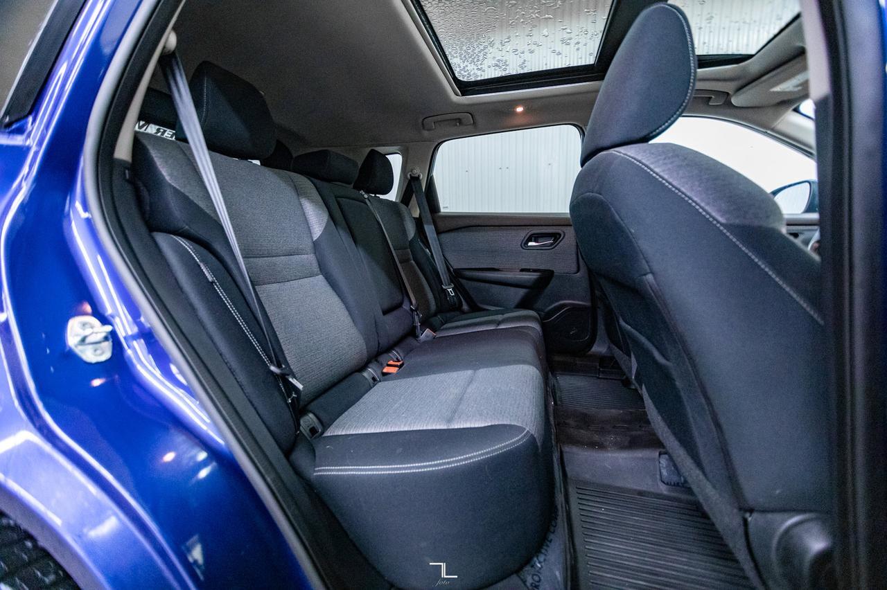 2021 Nissan Rogue AWD SV Roof BCam Red Deer AB