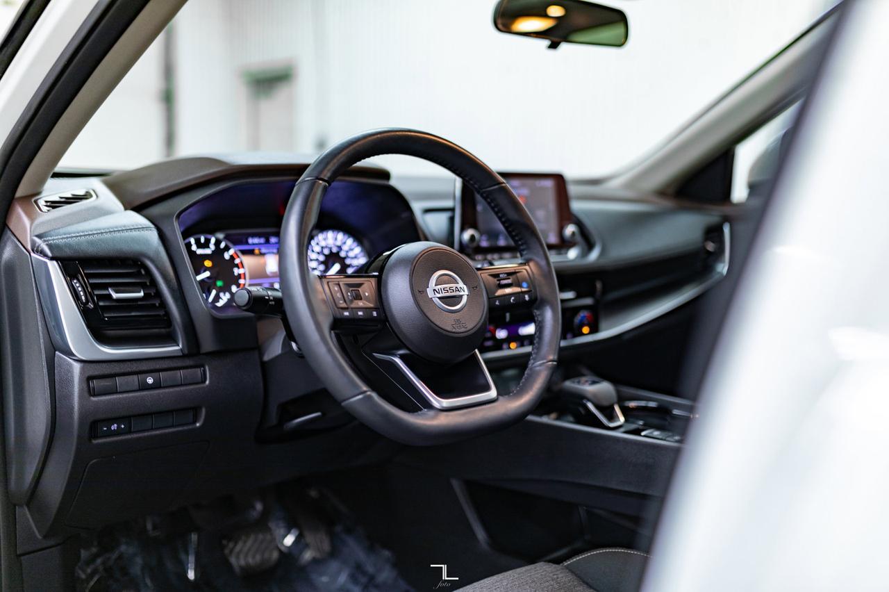 2021 Nissan Rogue AWD SV Roof BCam Red Deer AB