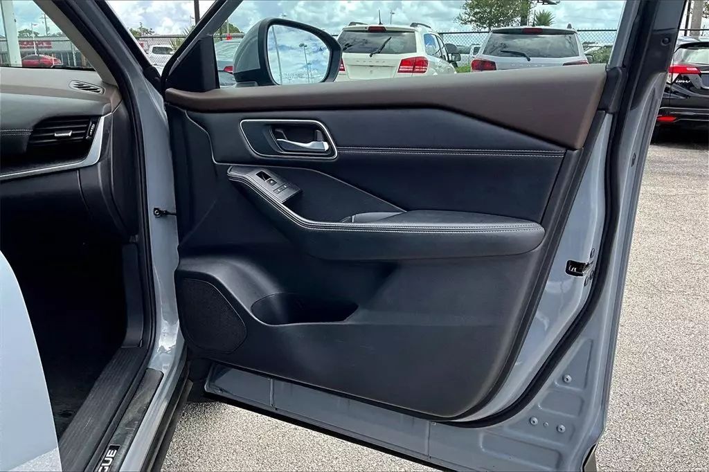 2021 Nissan Rogue Platinum Sport Utility 4D Maitland FL
