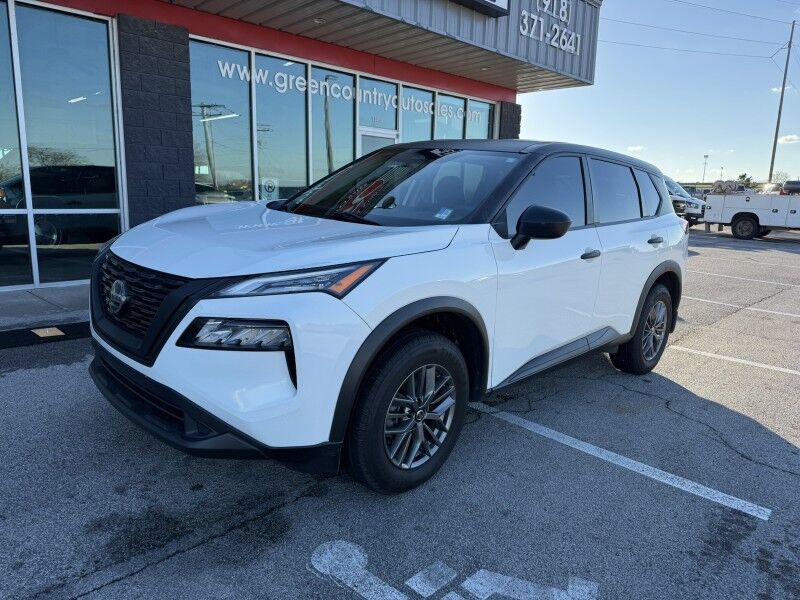 2021 Nissan Rogue S's photo