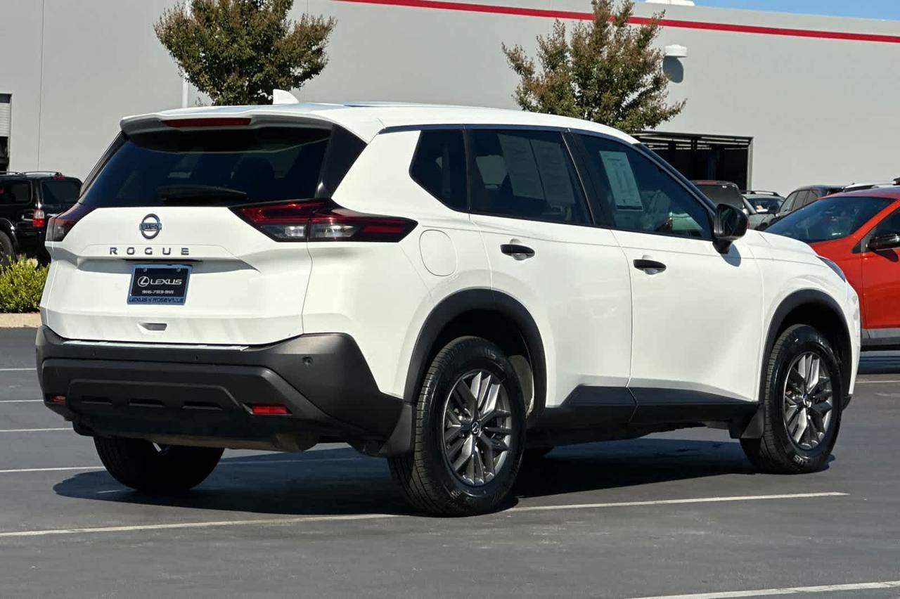 2021 Nissan Rogue S