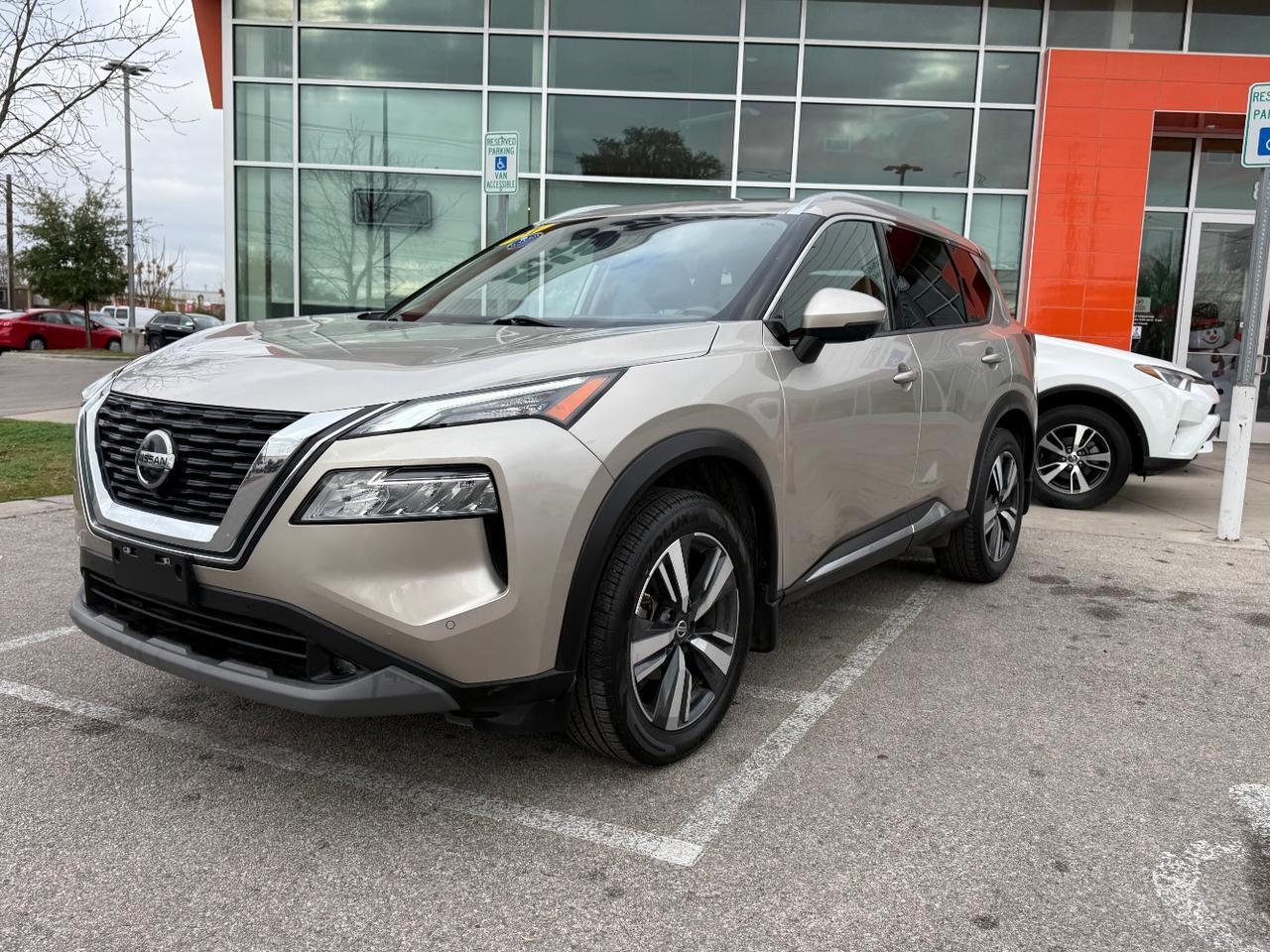 2021 Nissan Rogue SL