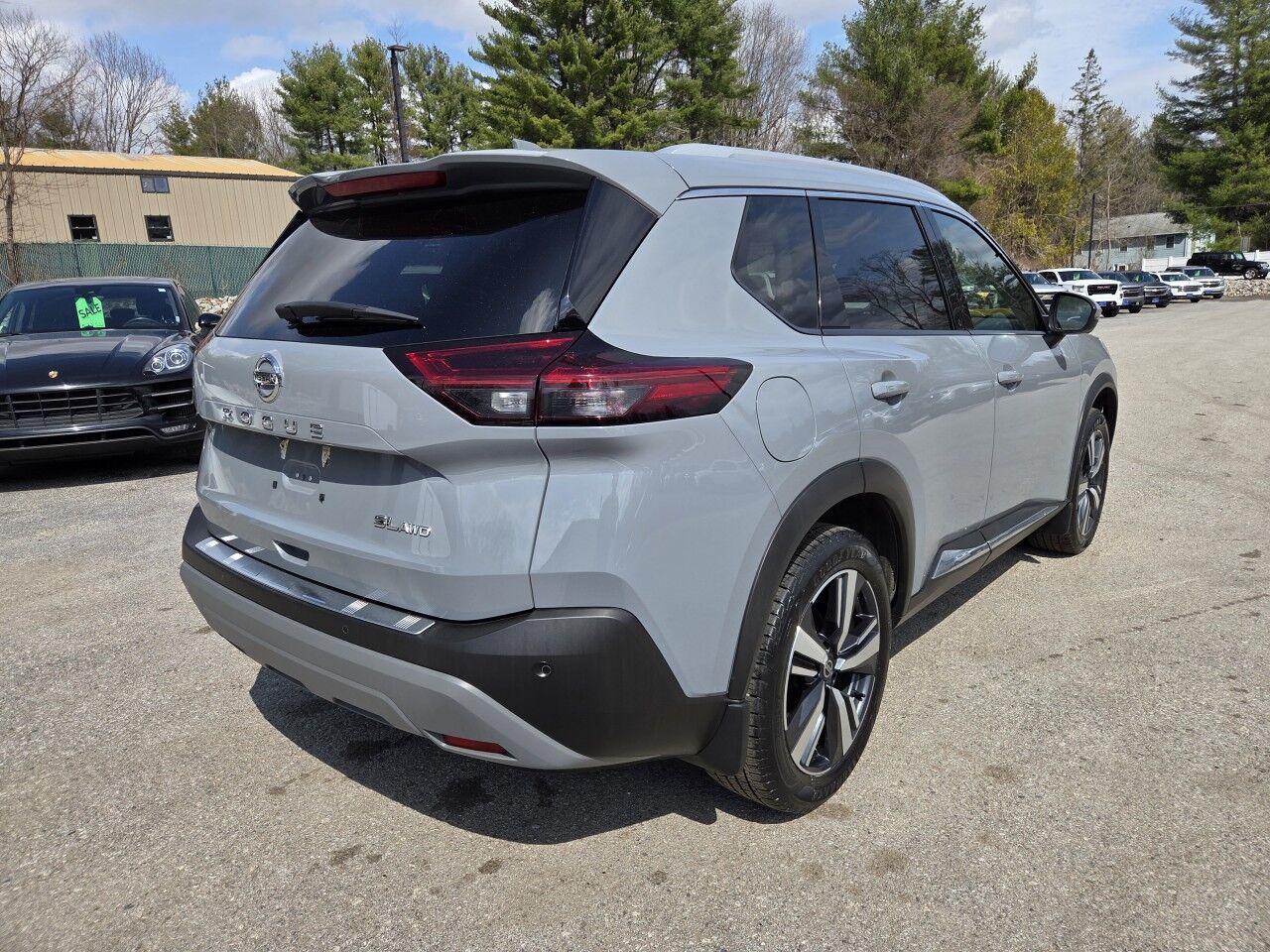 2021 Nissan Rogue SL