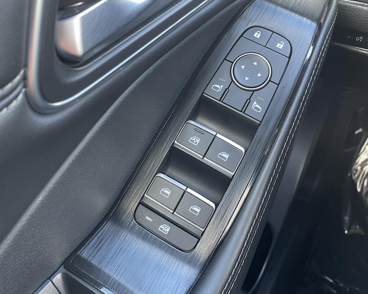 2021 Nissan Rogue SL Sport Utility 4D Port Orchard WA