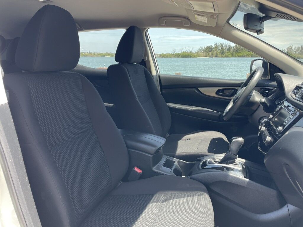 2021 Nissan Rogue SPORT S~APPLE CAR PLAY~7 TOUCH SCREEN~FORWARD COLLISION WARNING~POWER WINDOWS/MIRRORS~ONLINE FINANCE AND SHIPPING AVAILABLE!!! Sarasota FL