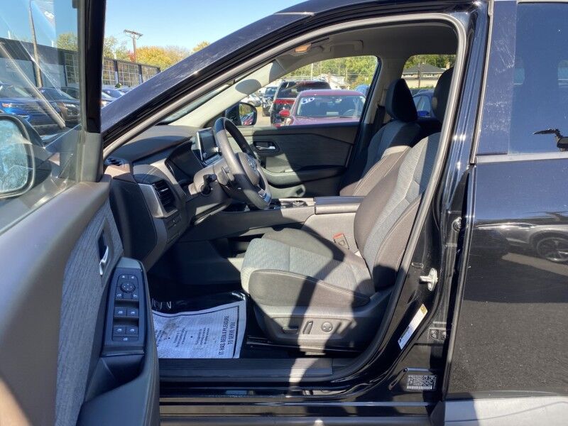 2021 Nissan Rogue SV Bristol  PA