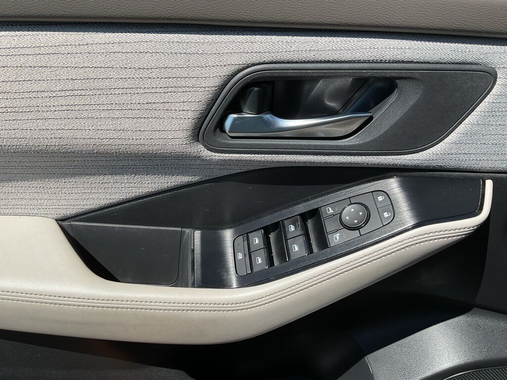 2021 Nissan Rogue SV Duluth MN