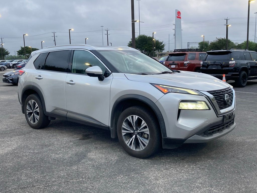 2021 Nissan Rogue SV