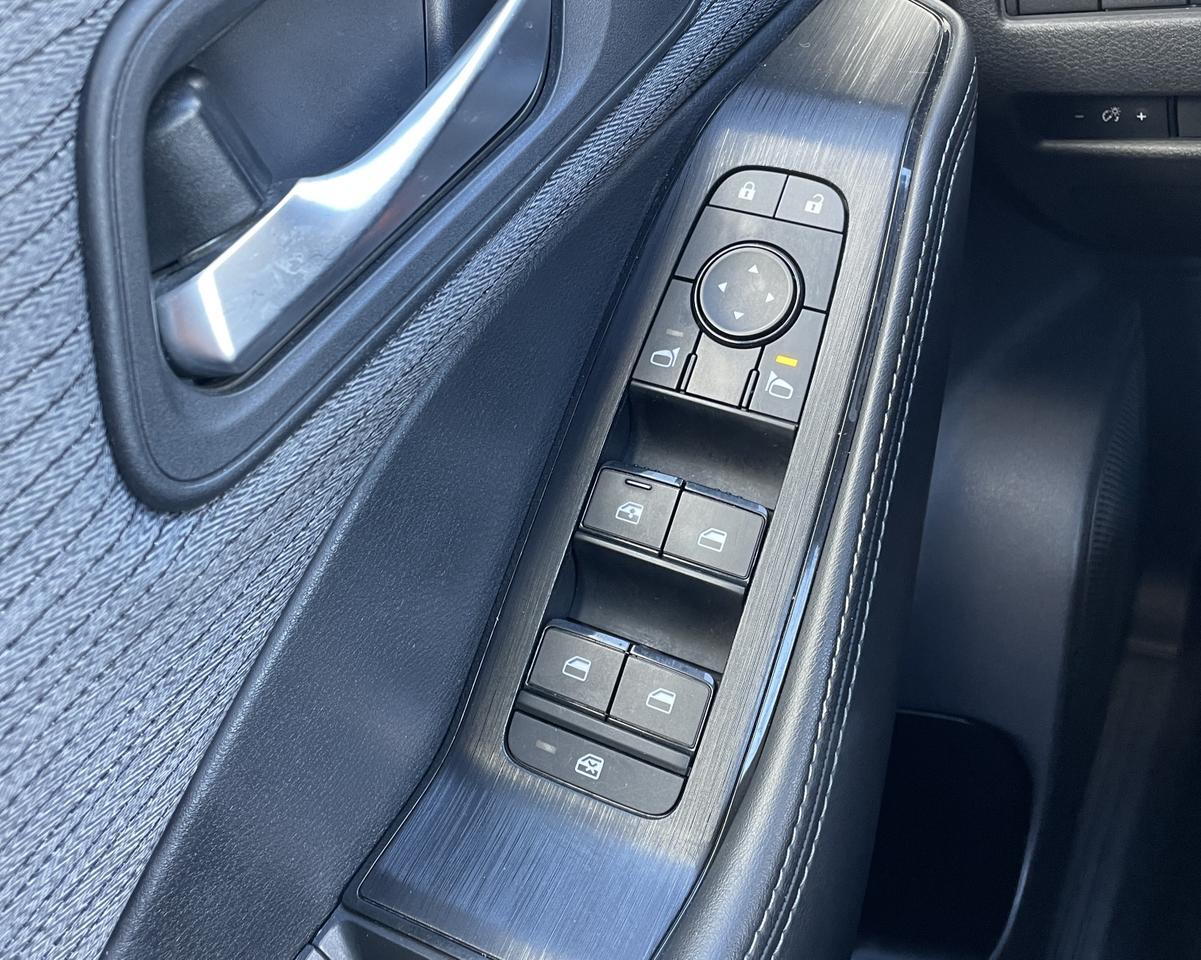2021 Nissan Rogue SV Sport Utility 4D Port Orchard WA