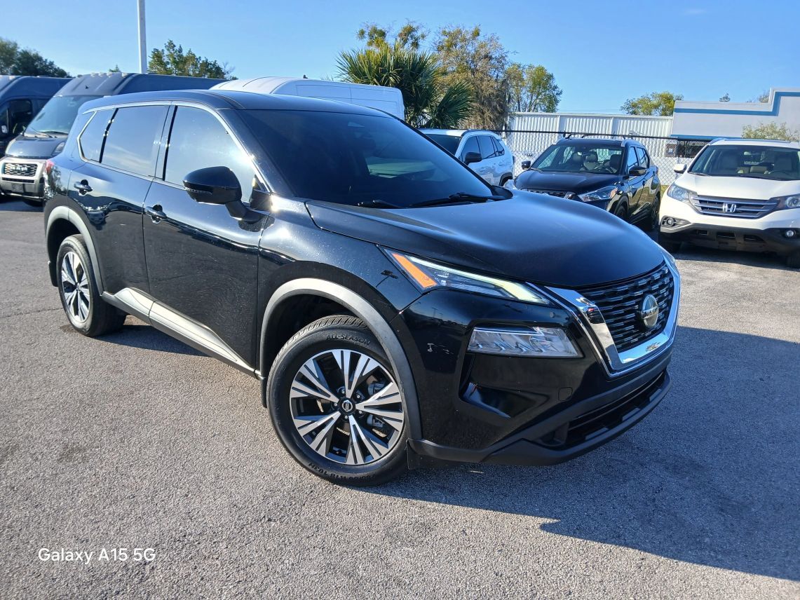 2021 Nissan Rogue SV Sport Utility 4D