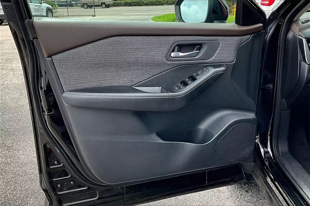 2021 Nissan Rogue SV Sport Utility 4D Maitland FL
