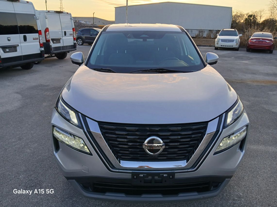2021 Nissan Rogue SV Sport Utility 4D