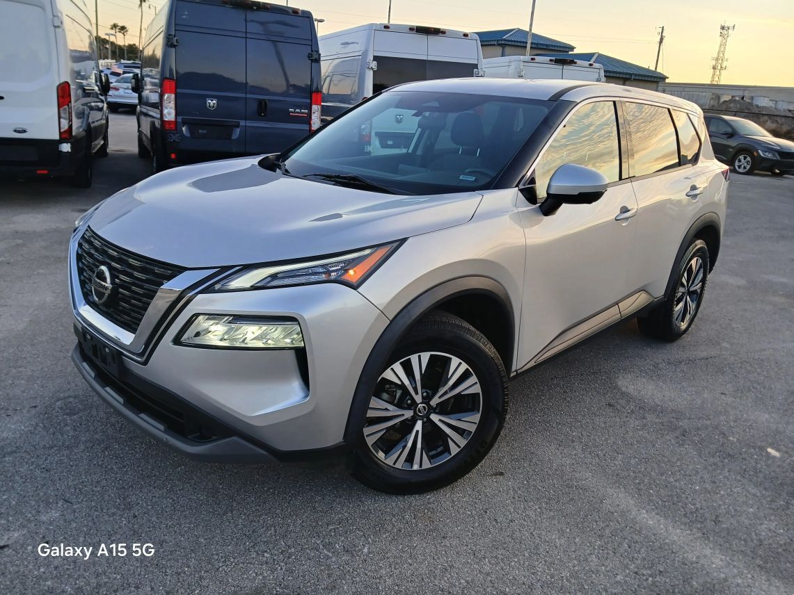 2021 Nissan Rogue SV Sport Utility 4D