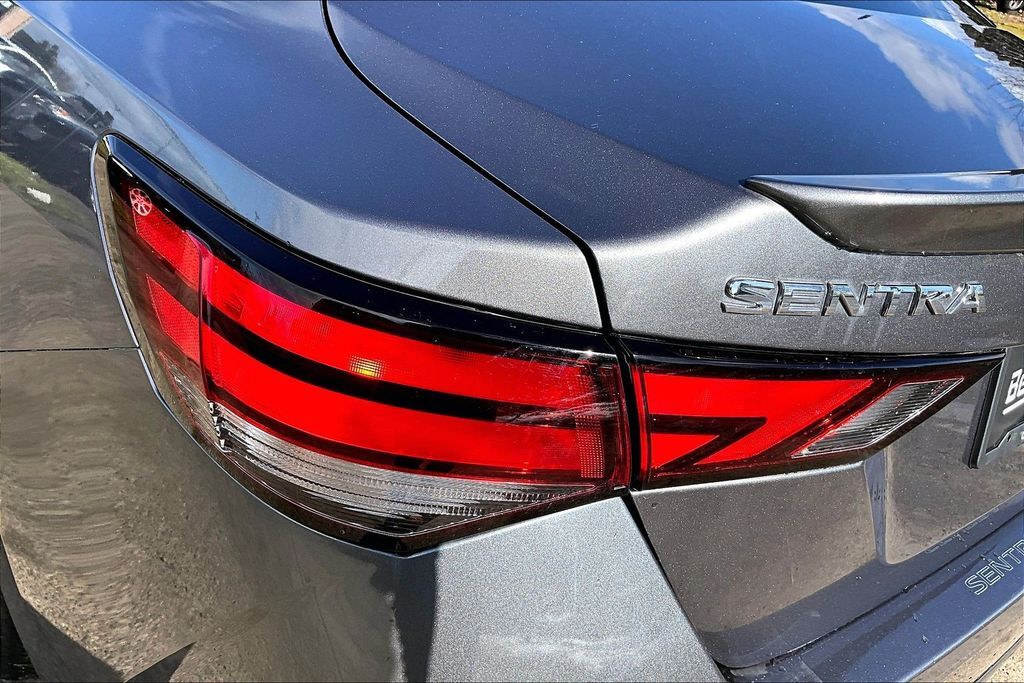 2021 Nissan Sentra SR OR